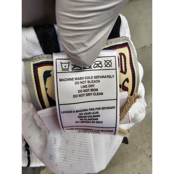 Toronto Raptors Mitchell Ness Reload 3.0 Swingman Shorts Men's M White 1998 - Picture 10 of 12